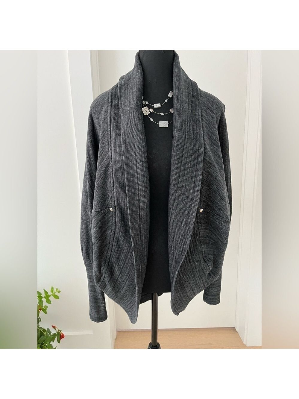 WILFRED ARITZIA Diderot Open Front Cocoon Sweater Cardigan Relaxed Fit Cozy